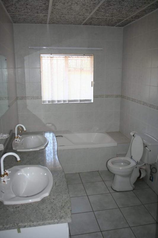 3 Bedroom Property for Sale in Protea Park North West